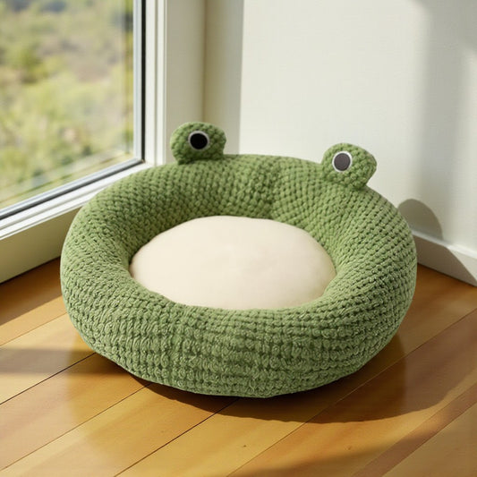 Cozy Frog Plush Pet Bed